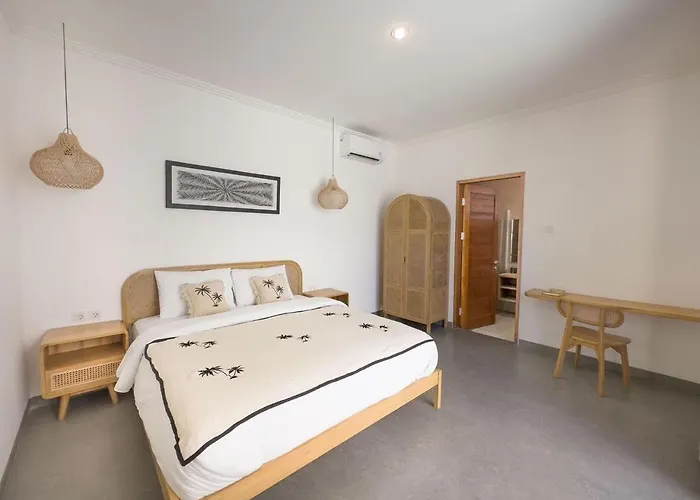 The Rattan House Private 3br Pool Villa, Canggu