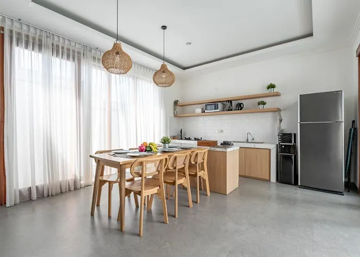 The Rattan House Private 3br Pool Villa, Villa Canggu